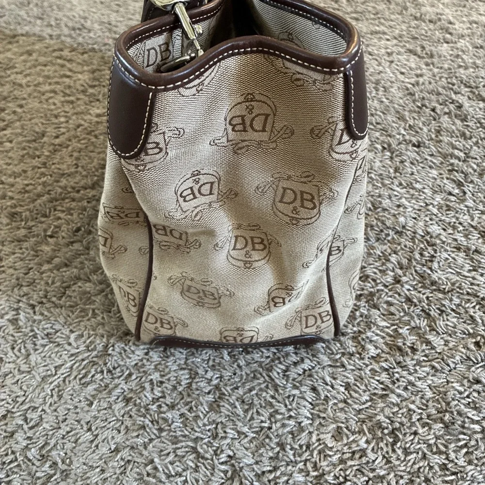 DOONEY & BOURKE Signature Beige Canvas Leather LRG Double Handle Tote Buckle